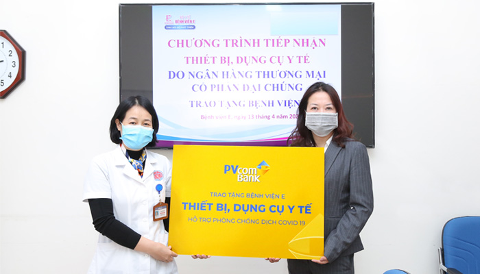 tài trợ cho y tế