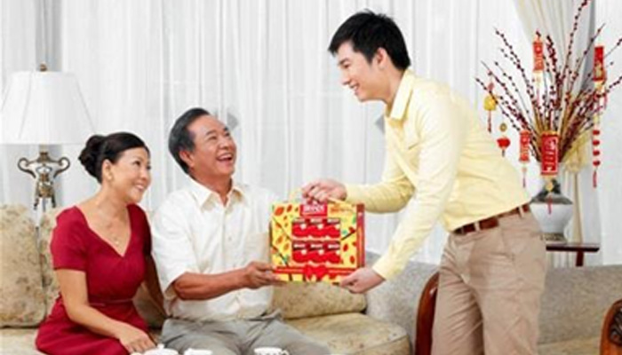 tết nên tặng quà gì