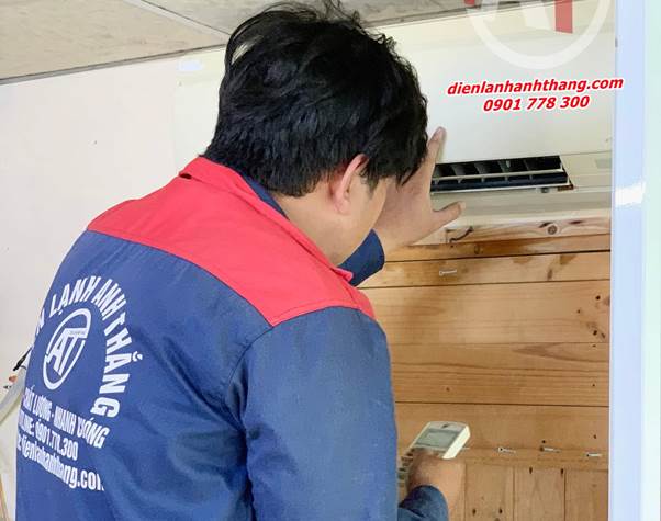 Dịch Vụ Vệ Sinh Máy Lạnh Chuyên Nghiệp TPHCM
