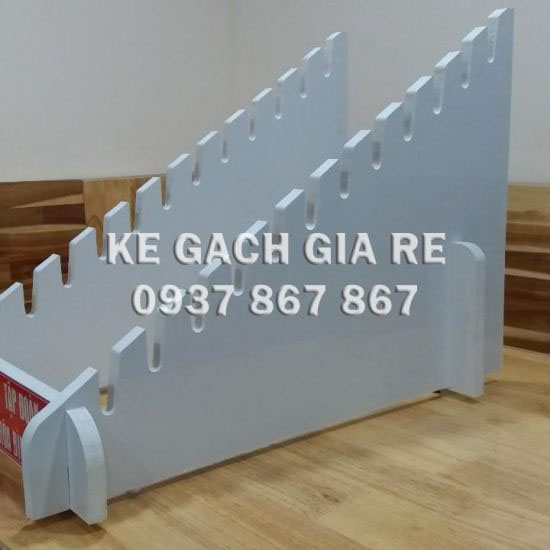 kệ gạch giá rẻ hoàng anh