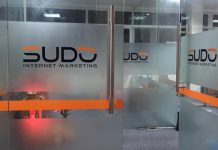 IN DECAL NGOÀI TRỜI TẠI HỒ CHÍ MINH decak dán kính