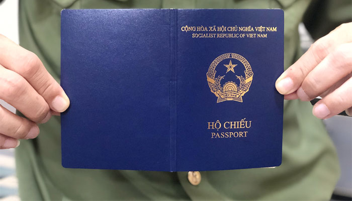 làm hộ chiếu online