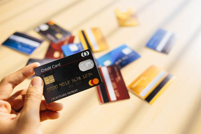 thẻ tín dụng có vay được tiền không