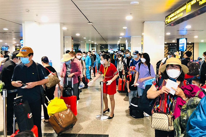 MUA VÉ MÁY BAY VỀ TẾT