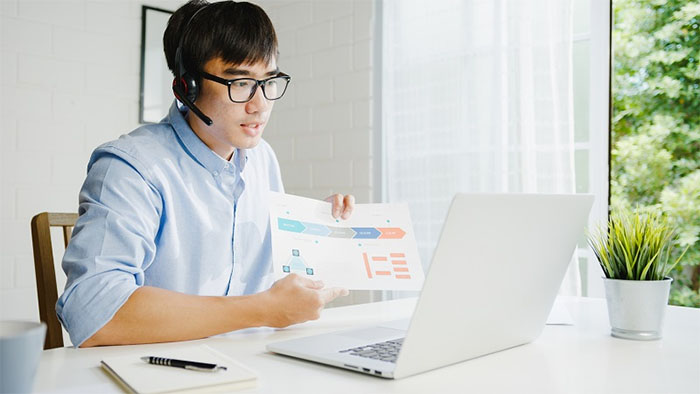 lãi suất tiết kiệm tăng mạnh vào cuối năm