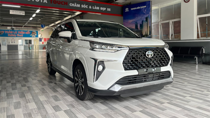 BẢNG GIÁ XE TOYOTA 7 CHỖ