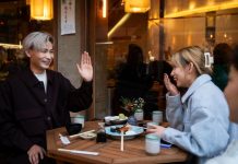 Các cách giữ chân khách hàng cũ cho quán ăn